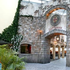 Bankstown Sports Club's La Piazza is a little piece of authentic Italia in Sydney's West.