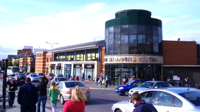 Savills has over 200 offices and associates throughout the Americas, Europe, Asia Pacific, Africa and the Middle East